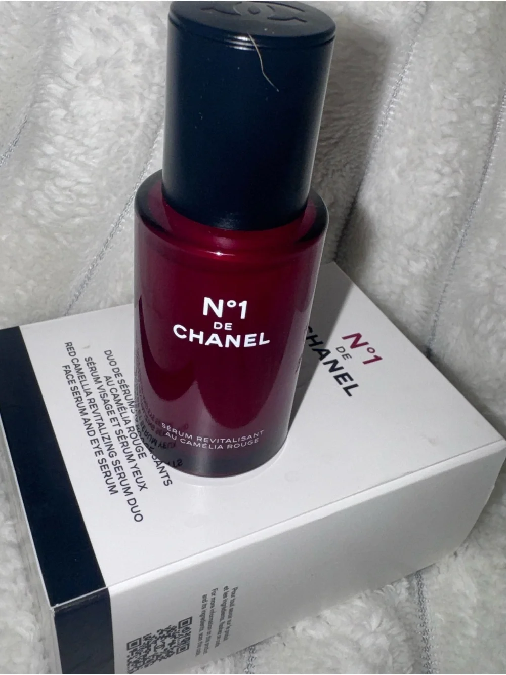 CHANEL N°1 De Chanel Revitalizing Serum Duo - Red